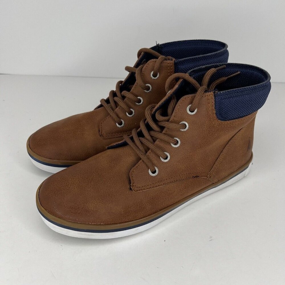 Nautica LaceUp Faux Leather Lace-Up Brown Chukka Boots Boys Size 4 Ankle Boots